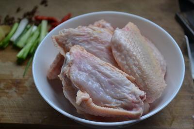 教你如何在家做出香辣焦香的干鍋土豆雞翅 教你如何在家做出香辣焦香的干鍋土豆雞翅