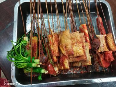 油炸串串香技術(shù)培訓(xùn)要收多少學(xué)費(fèi)？沒有時(shí)間限制