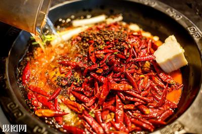 川味火鍋技術培訓學校多少錢？采用一對一大廚教學