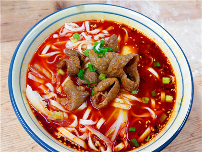 成都學重慶小面技能訓練多少錢？特色美食小吃訓練