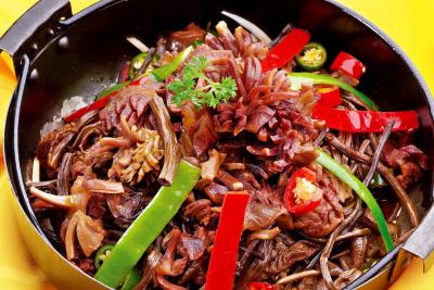  學香辣干鍋底料技能訓練哪里好？學員完全學會為止