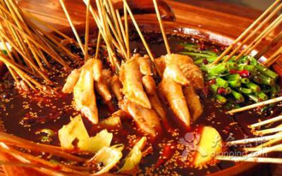 火鍋串串香技術底料做法哪里好？專業小吃培訓機構