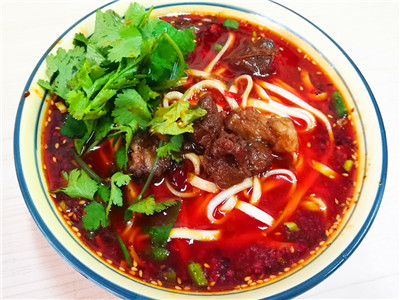 短期川味面食技術做法哪里好？小吃餐飲培訓機構