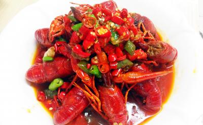 哪里有正宗的小龍蝦技術做法？餐飲培訓學校