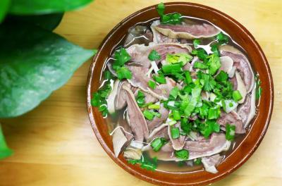 蹊腳牛肉培訓哪家正宗?翹腳牛肉的做法與配方