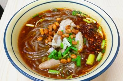 手工肥腸粉技術培訓哪家好？蜀味緣餐飲培訓中心