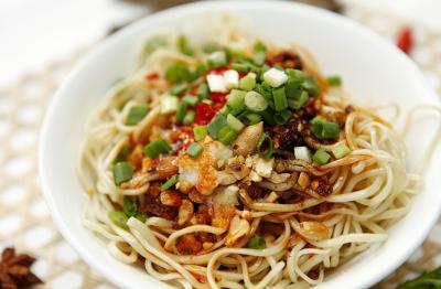 在哪里學(xué)涼面技術(shù)培訓(xùn)？ 涼面技術(shù)培訓(xùn)哪里有？