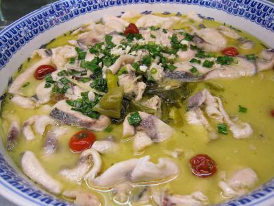 酸菜魚技術培訓班在哪里？蜀味緣培訓學校為您指明方向